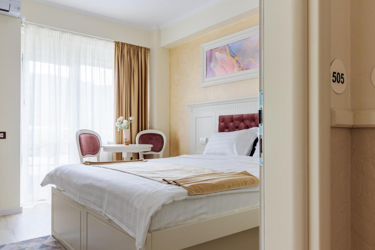 Hotel Central - Băile Olăneşti Zewnętrze zdjęcie